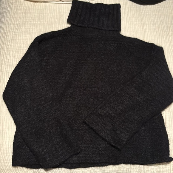 A.P.C. Black Tessa Turtleneck Sweater - Picture 4 of 4